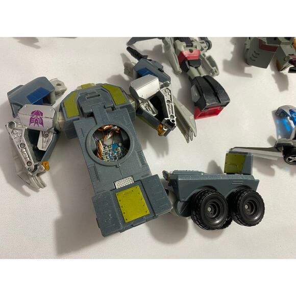 Transformers Character Collection – Generation, Robots in Disguise Studio Series - Picture 11 of 14